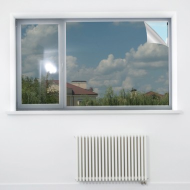 Пленка солнцезащитная на окна 0,7х1,2 м 2 полотна с липкой лентой — Городок мастеров